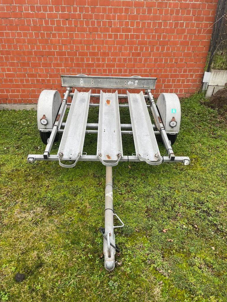 Aanhangwagen voor motoren, Enlèvement, Utilisé