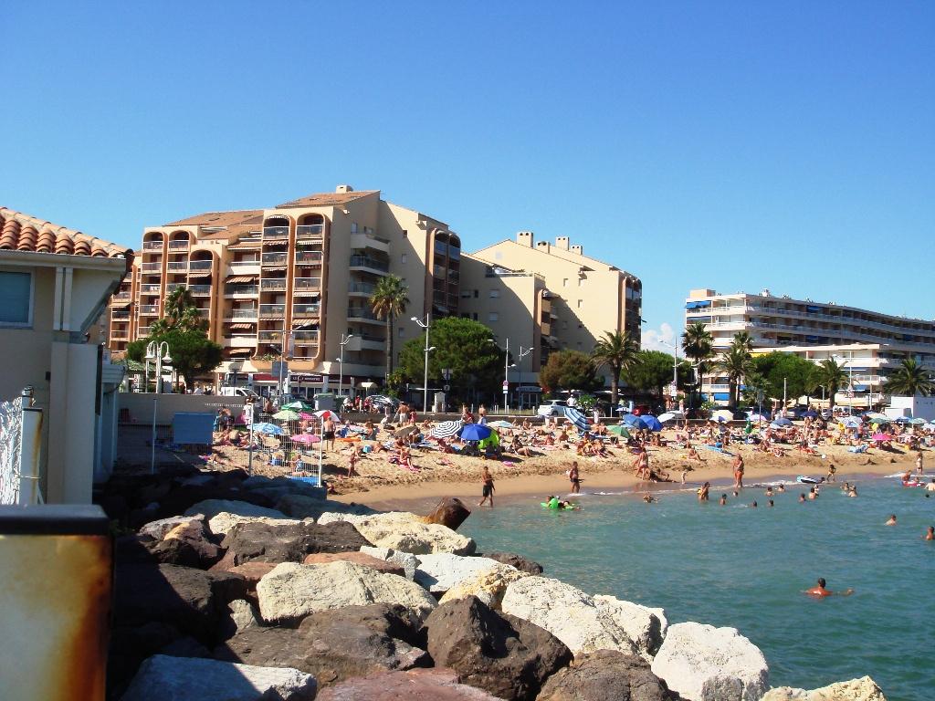 Frejus plage France  dans résidence front de mer, Ville, Frejus plage, Appartement, 27 m²