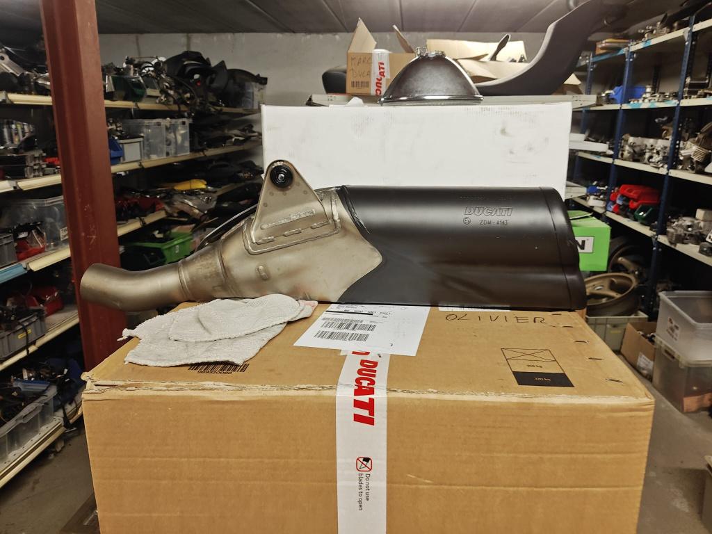 DUCATI MONSTER 821 UITLAATDEMPER, DUCATI, Gebruikt, Ophalen of Verzenden, Jackierogier@outlook.be