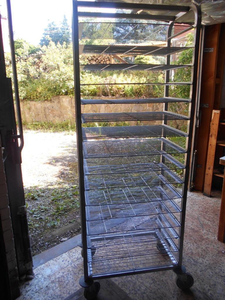 ECHELLE A PATISSERIE - CHARIOT + 16 GRILLES, Articles professionnels, Enlèvement