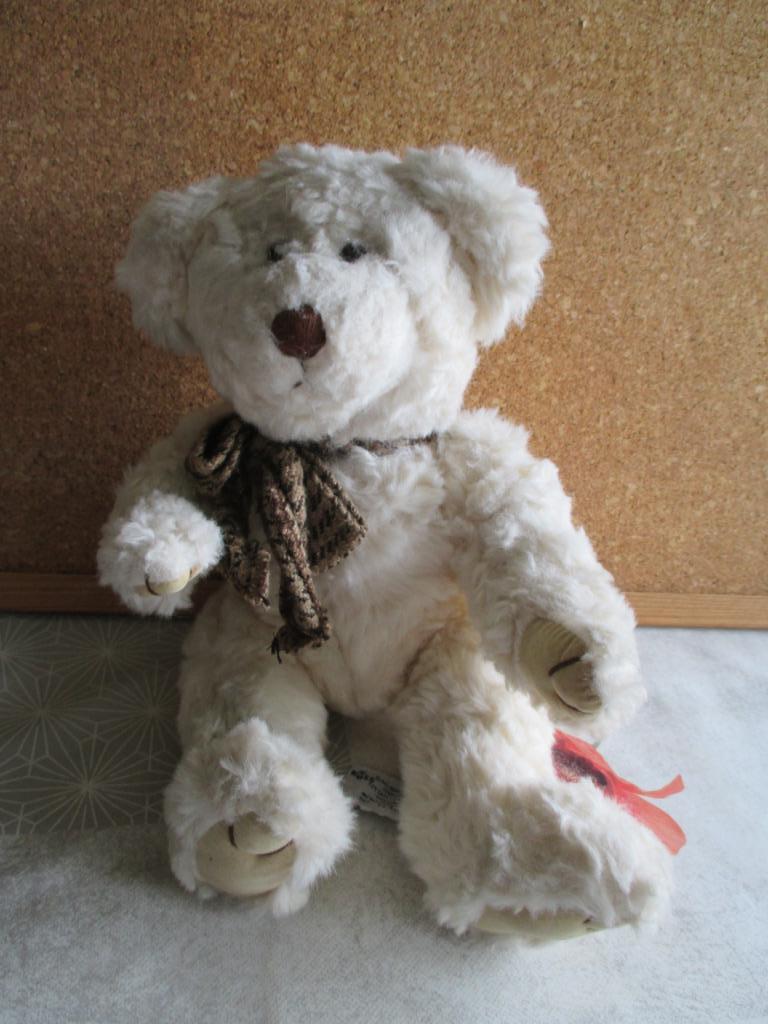 beer russ byron wit, Verzamelen, Ophalen of Verzenden, Zo goed als nieuw, Stoffen beer, Overige merken