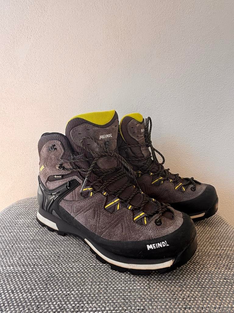 chaussures de randonnée ou de randonnée durables Meindl, Enlèvement ou Envoi, Comme neuf