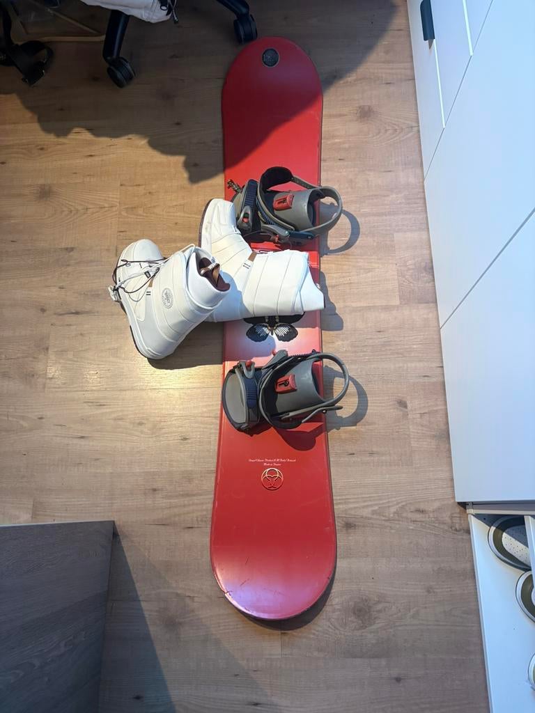 Snowboard met tas en bindingen, Ophalen, Zo goed als nieuw, Snowboots