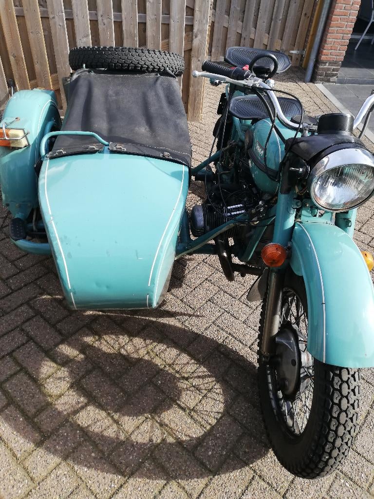 Ural, Motoren, 2 cilinders, 650 cc, 12 t/m 35 kW