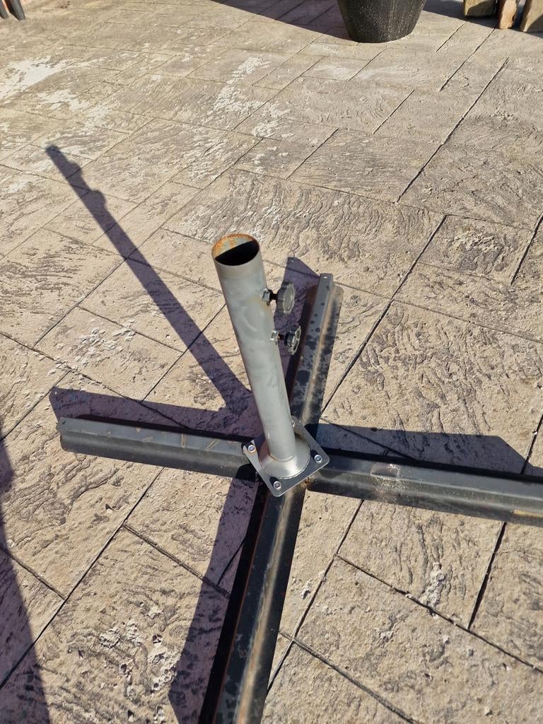 Pied de parasol, Enlèvement