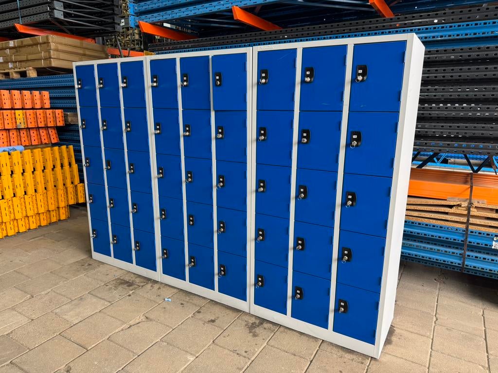 Profesionele 15 deurs lockerkasten - kluisjes, Ophalen