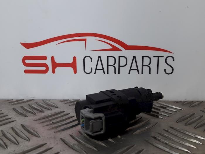 Commutateur feu de freinage d'un Ford Fiesta, -, 3 mois de garantie, -, -