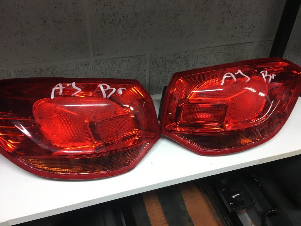 FEU ARRIERE OPEL ASTRA J TOURER BREAK, RUE BRIGADE PIRON 307, Enlèvement, Utilisé, Garage_bila@yahoo.fr