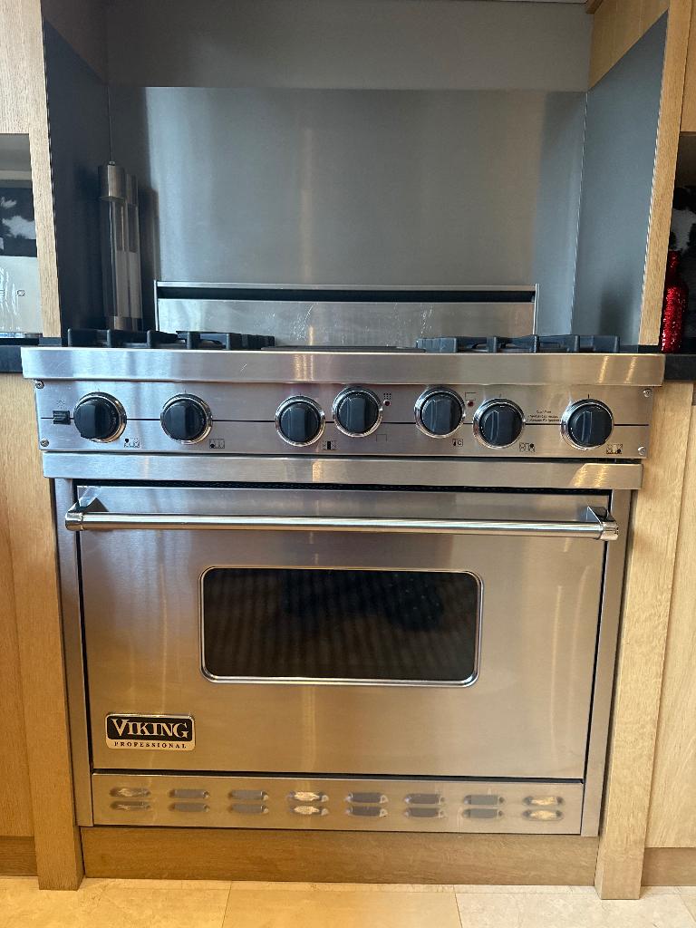 Cuisinière à gaz Viking, Electroménager, Gaz, 85 à 90 cm, 4 zones de cuisson, Enlèvement