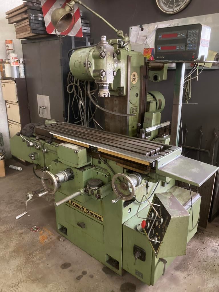 Freesmachine Hernault somua, Zakelijke goederen, Machines en Bouw | Metaalbewerking, Ophalen