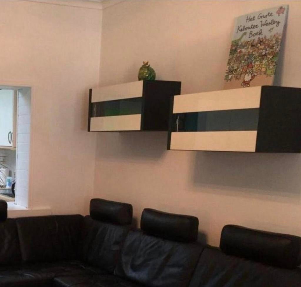 Hangkasten, Ophalen, Zo goed als nieuw