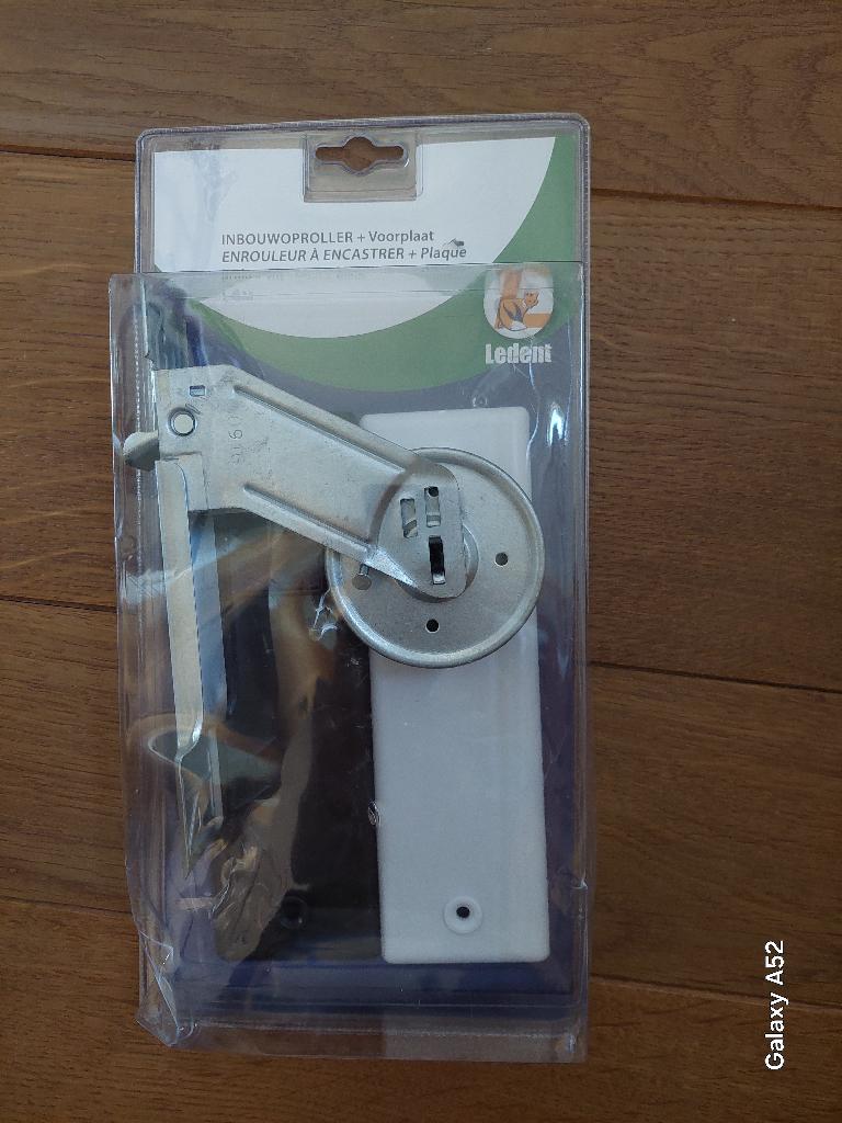 inbouwoproller voor rolluik merk Ledent en 2 voorplaatjes, Doe-het-zelf en Bouw, Rolluiken, Minder dan 100 cm, Wit, Nieuw, Ophalen of Verzenden