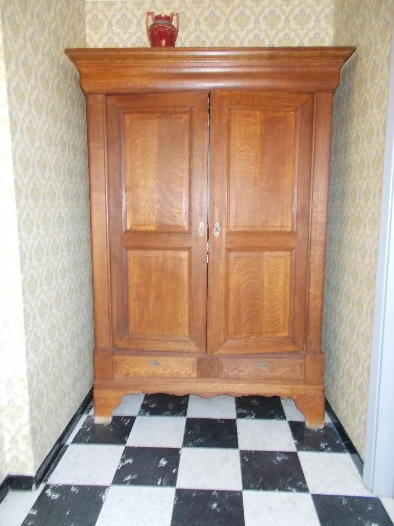 Ancien meuble, penderie, armoire, Enlèvement