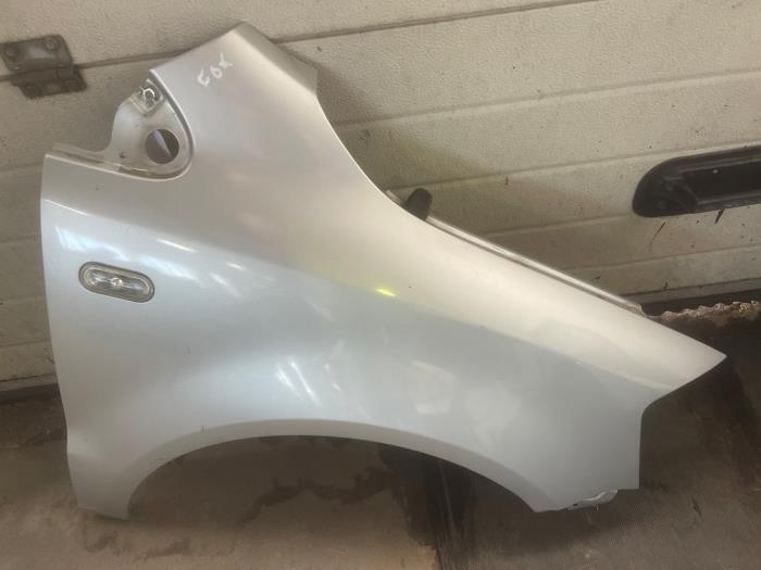 Scherm rechts-voor van een Volkswagen Fox (LA7W), Gebruikt, -, Volkswagen, -