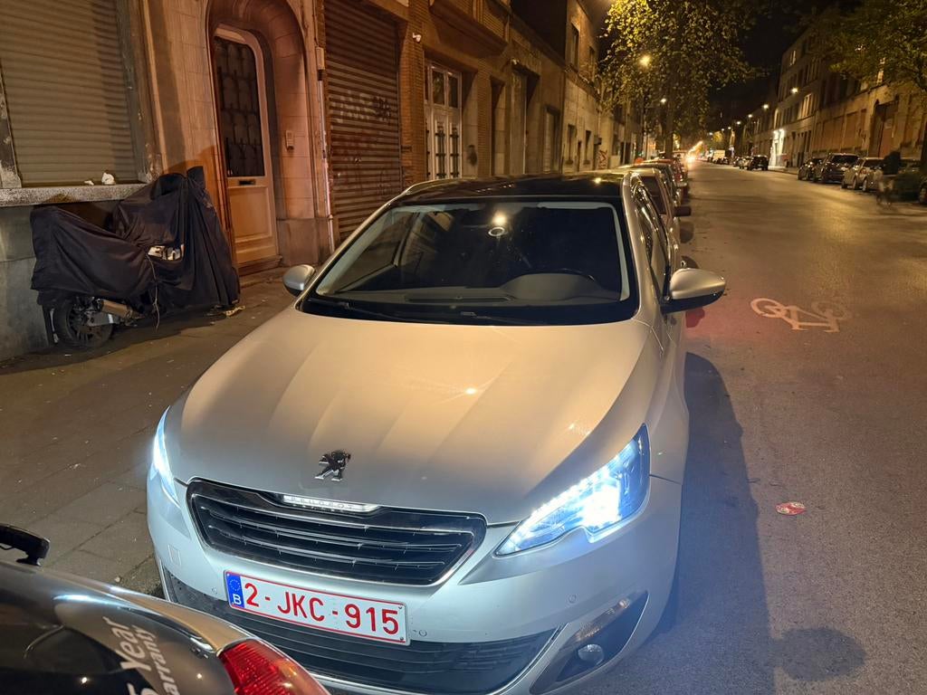 Peugeot 308 break, Autos, Peugeot, Argent ou Gris, Achat, Noir, 5 portes