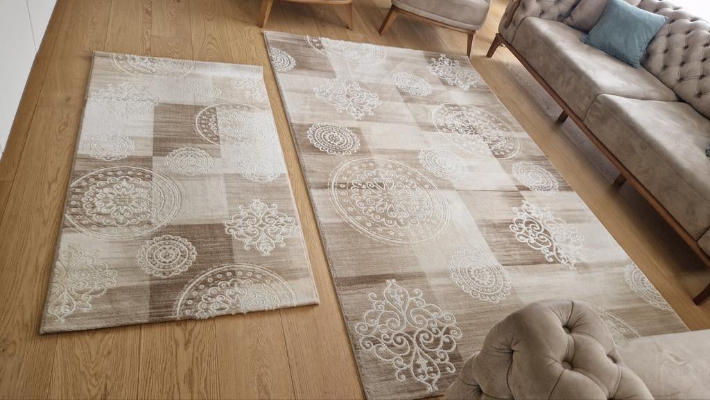 2 tapijten zo goed als nieuw
150x233cm
120x90, Ophalen, Bruin, 150 tot 200 cm, 200 cm of meer