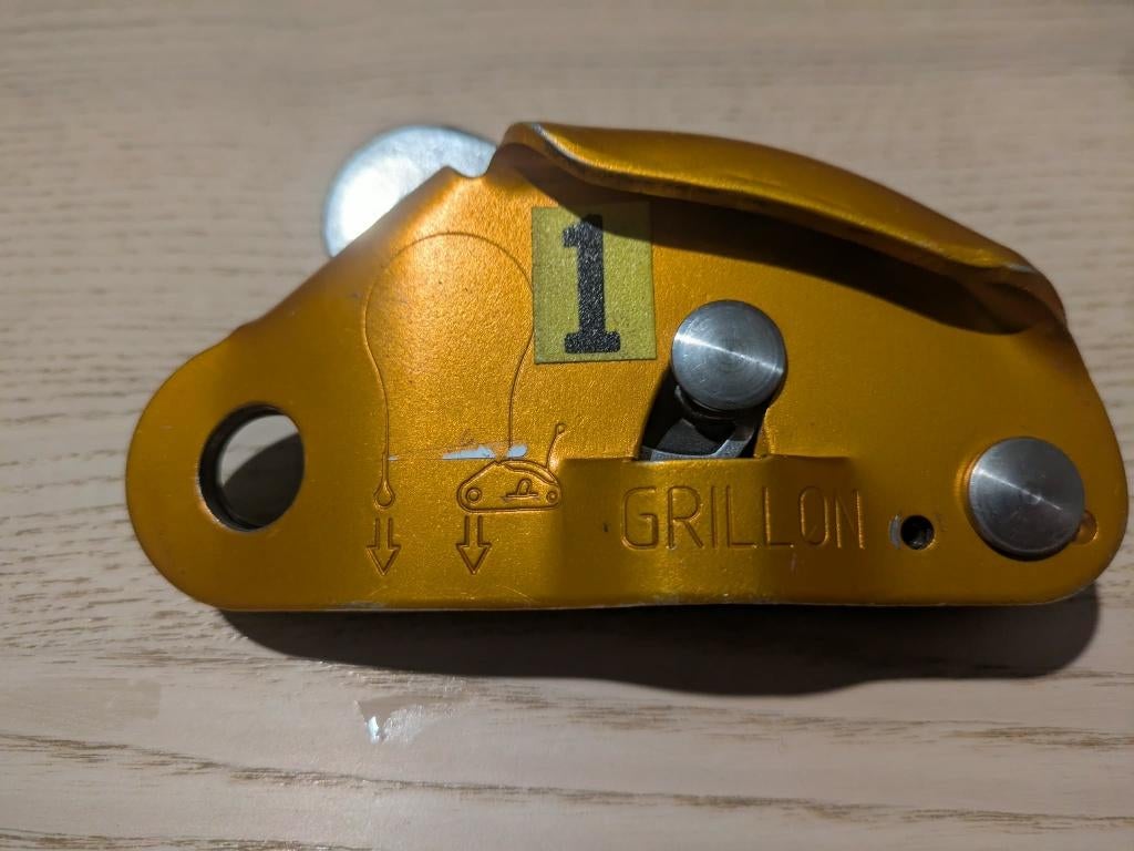 Petzl Grillon, Sports & Fitness, Escalade, Enlèvement, Utilisé, Accessoire d'escalade