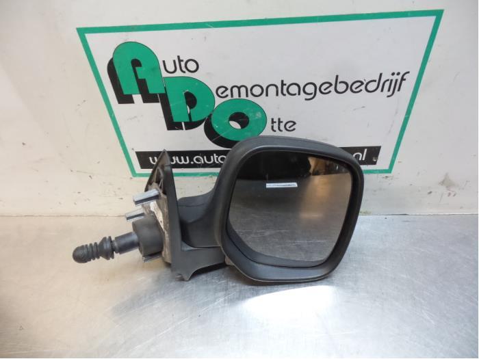 Buitenspiegel rechts van een Peugeot Partner (Partner 02-), Gebruikt, -, -, Ophalen of Verzenden
