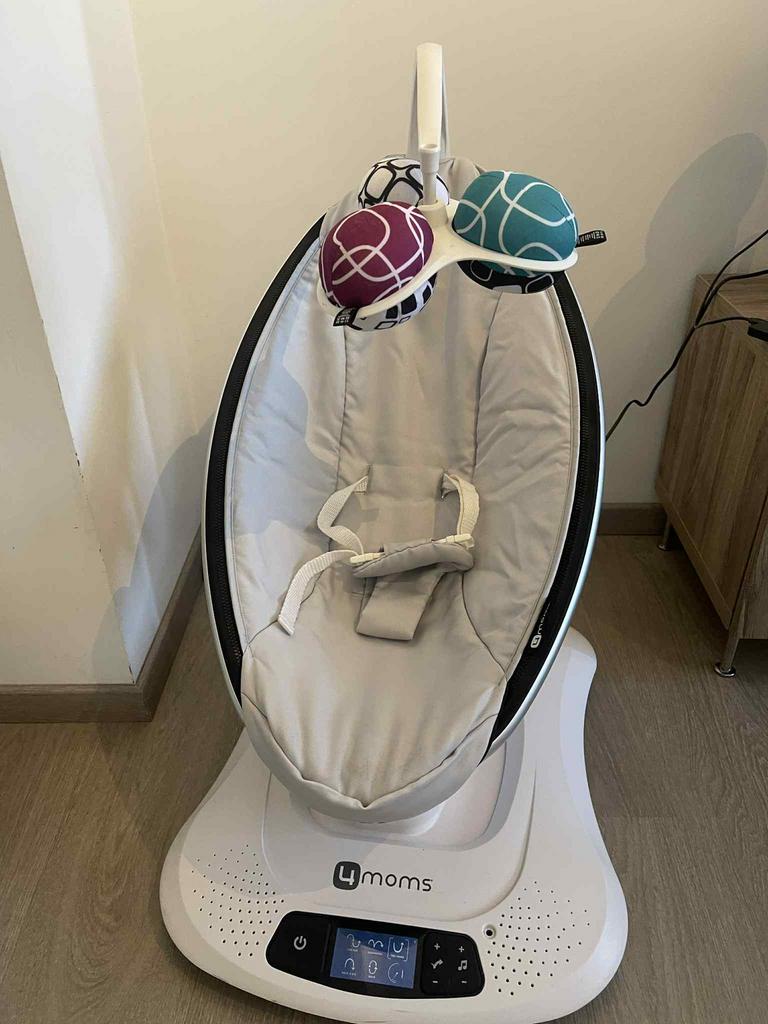 Mamaroo - 4 moms, Kinderen en Baby's, Wipstoeltjes, Ophalen, Zo goed als nieuw, Schommelstoel