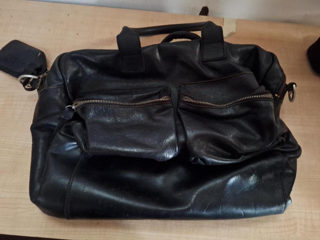 lederen tas, Handtassen en Accessoires, Tassen | Damestassen, Ophalen of Verzenden, Zo goed als nieuw, Zwart, Overige typen