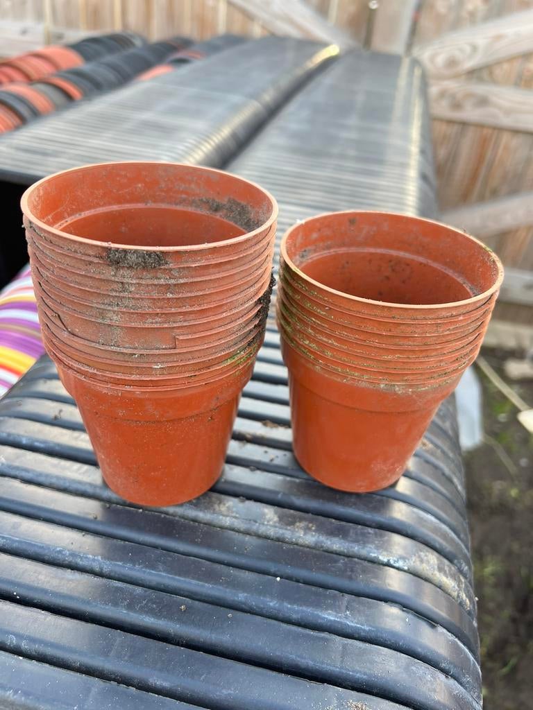 kweekpotten bloempotten 9 x 8 cm, Jardin & Terrasse, Enlèvement ou Envoi, Moins de 25 cm, Rond, Comme neuf