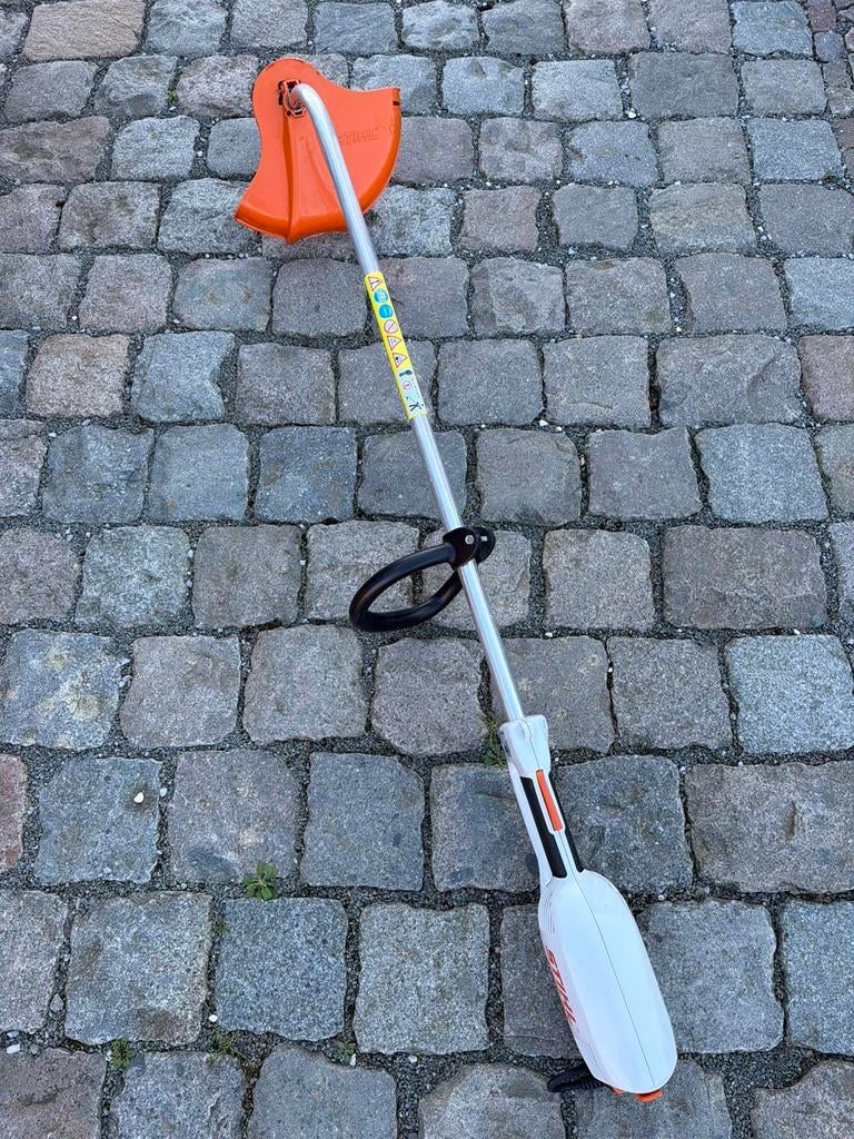 Stihl FSE 81, Ophalen