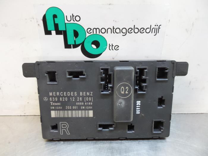 Module verrouillage central des portes d'un Mercedes Vito (V, Autos : Pièces & Accessoires, 3 mois de garantie, Utilisé, -, -