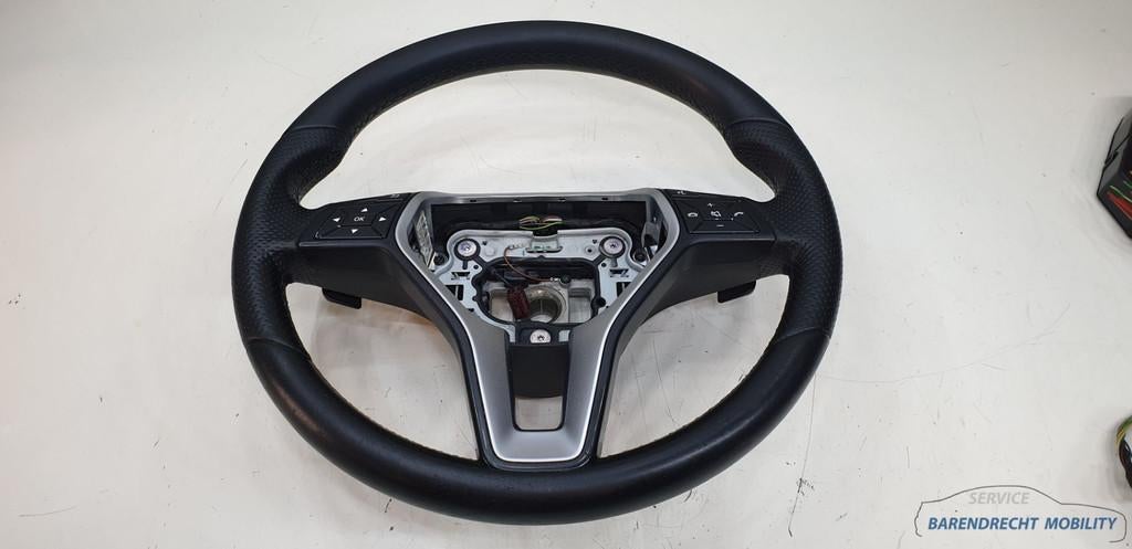 Sportstuur E klasse W212 Mercedes C klasse W204 W207 leder g, Auto-onderdelen, Gebruikt, Mercedes-Benz AG, Mercedes-Benz, Mercedesstrasse 120
70372  Stuttgart, DE