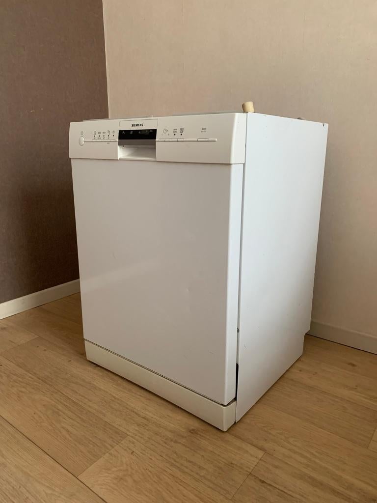 SIEMENS vaatwasser met 14 couverts, Elektronische apparatuur, Vaatwasmachines, Gebruikt, Tussenbouw, Minder dan 85 cm, 60 cm of meer