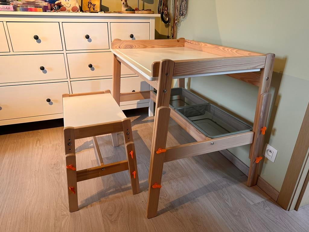 Ikea kindertekentafel/bureau, Ophalen, In hoogte verstelbaar, IKEA
