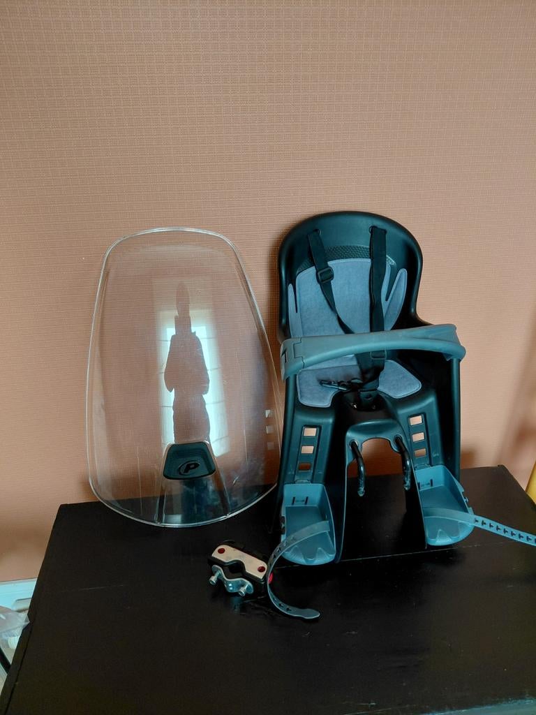 Kinderzitje met scherm, Ophalen