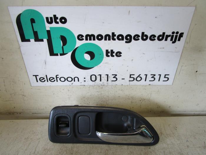 Poignée portière 4portes avant droite d'un Honda Aerodeck, Autos : Pièces & Accessoires, Carrosserie & Tôlerie, Honda, Utilisé