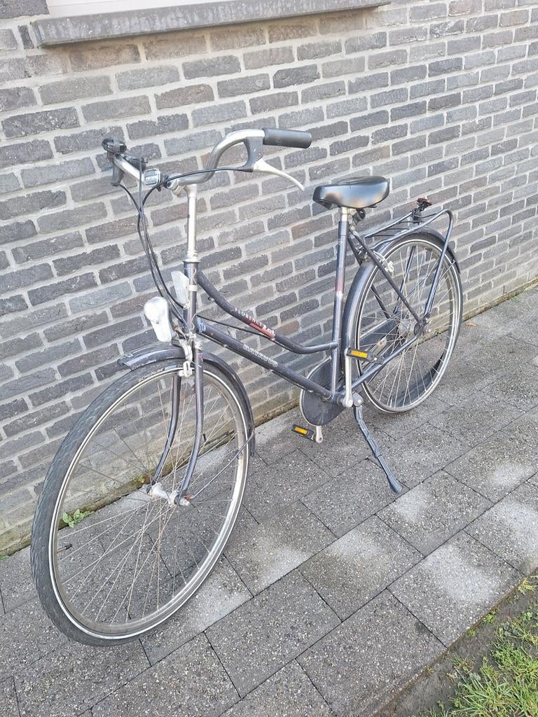 Dames fiets  batavus moet weg, Fietsen en Brommers, Fietsen | Dames | Damesfietsen, Gebruikt, Overige merken, Versnellingen, Ophalen