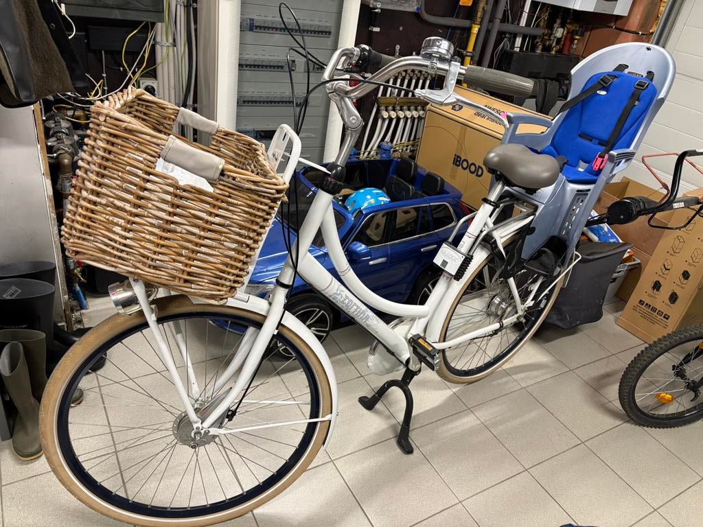 Cortina damesfiets, Zo goed als nieuw, Mandje, 1 zitje, Ophalen