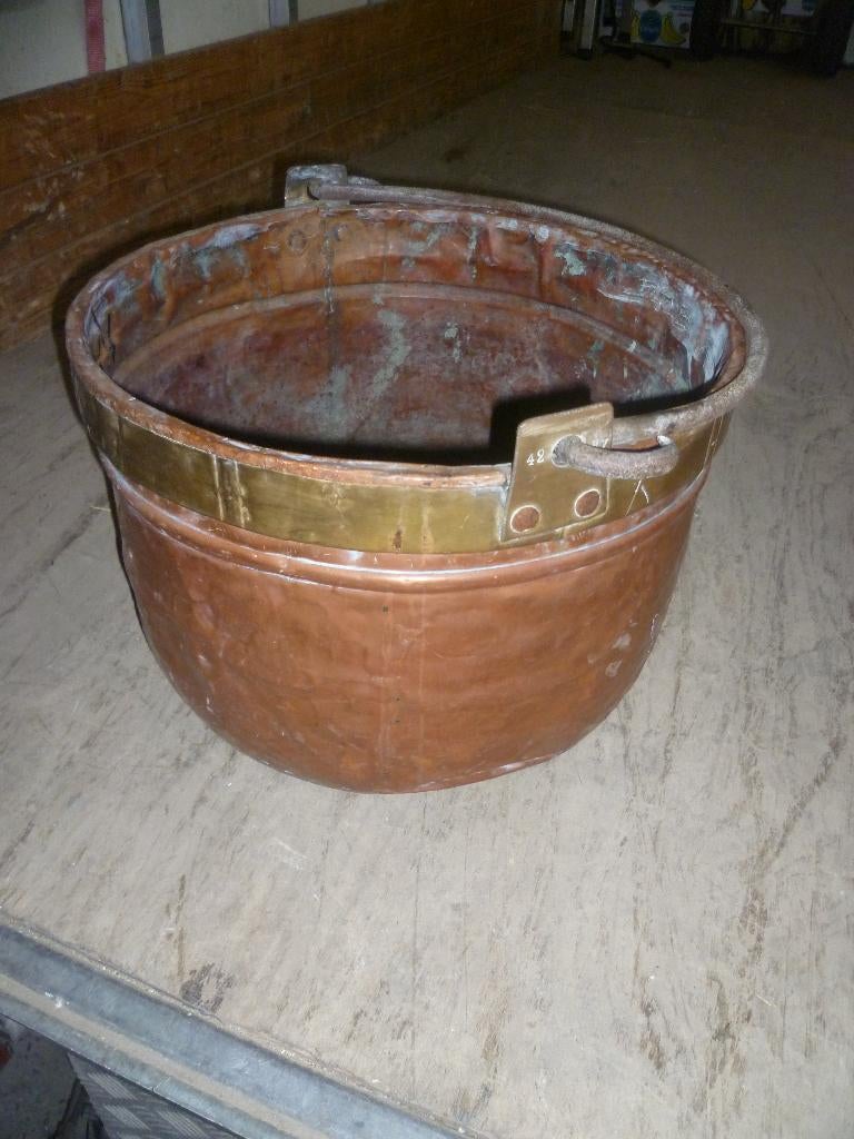 GROOTE OUDE ROODKOPEREN KETEL, Enlèvement