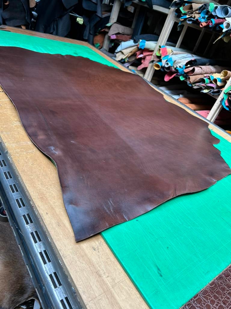 Cognac hele tuigleer 3 mm dikte half soepel nr 7, Hobby en Vrije tijd, Stoffen en Lappen, Ophalen of Verzenden, Zo goed als nieuw