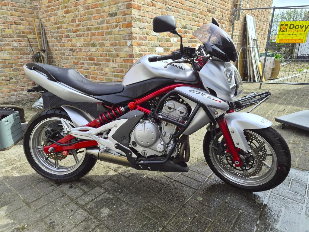 Kawasaki er6n slechts 6420 km, Motoren, 2 cilinders, Particulier, Meer dan 35 kW, 600 cc