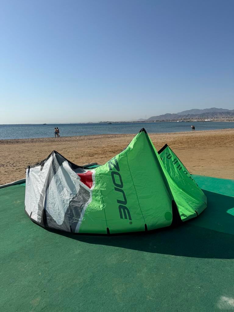 Ozone Enduro V3 9 m, Sports nautiques & Bateaux, Enlèvement, Utilisé, 9 m², Kite