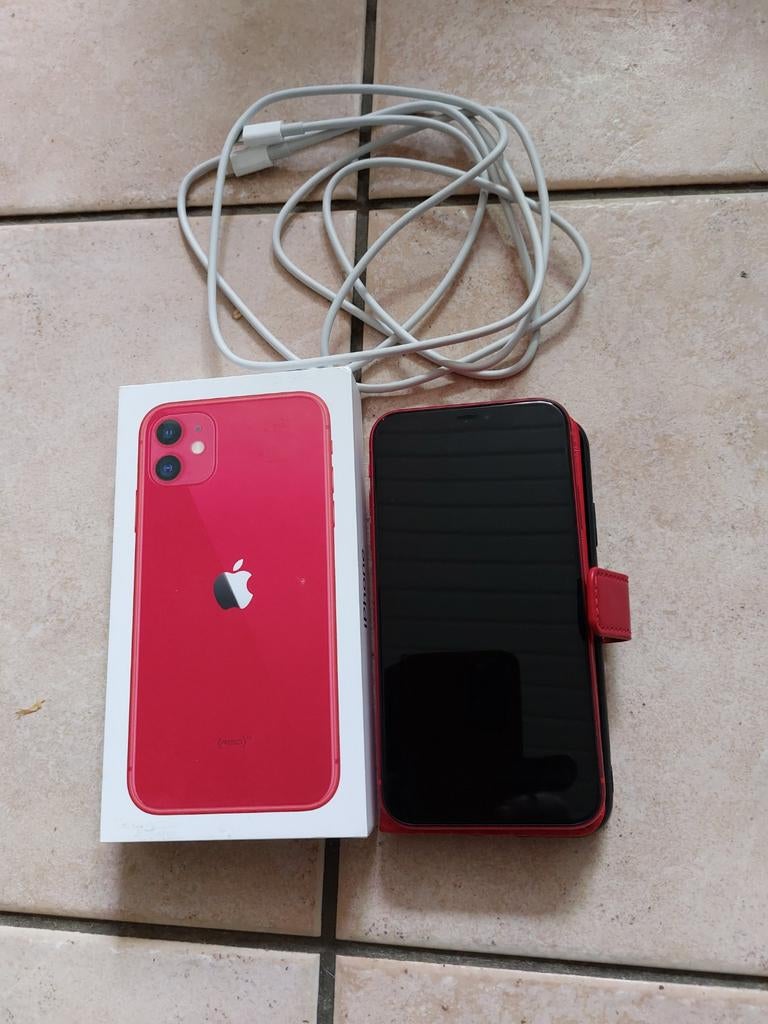 Apple iPhone 11 in goede staat, geen krassen ofzo, Telecommunicatie, Mobiele telefoons | Apple iPhone, Ophalen of Verzenden, Rood