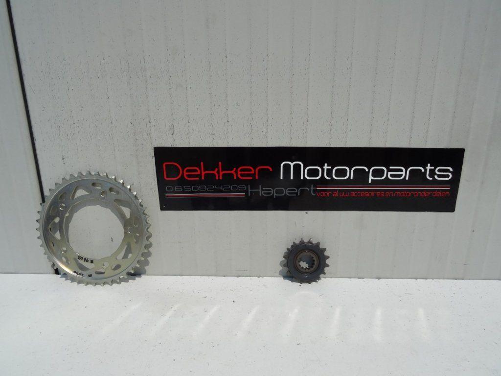 Voor + Achter Tandwiel Origineel Yamaha YZF R1 2020-2021, Motos, Pièces | Yamaha, Neuf, Enlèvement ou Envoi