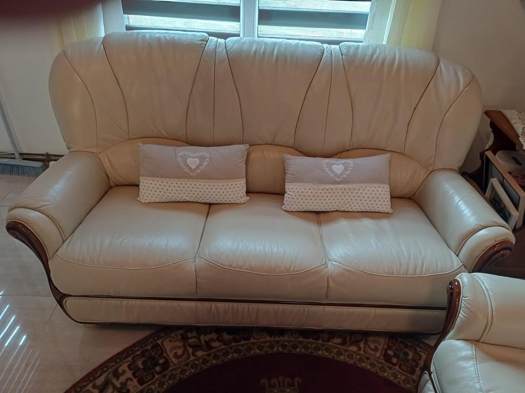 Salon complet cuir Spagnesi couleur beige, Cuir