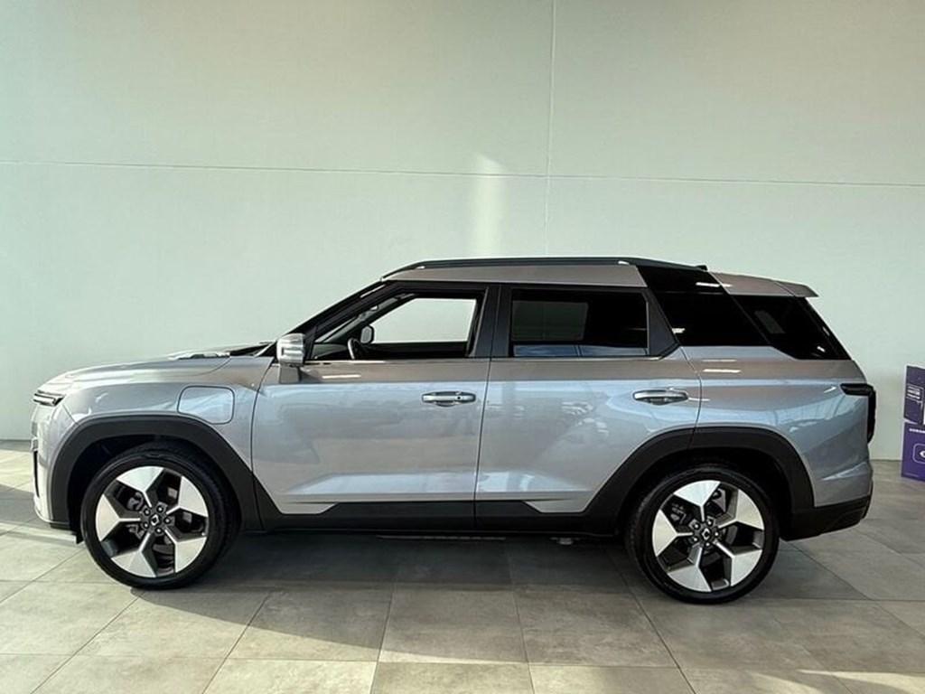 SsangYong Torres Titanium, Auto's, SsangYong, Automaat, 207 pk, Zwart, Elektrisch