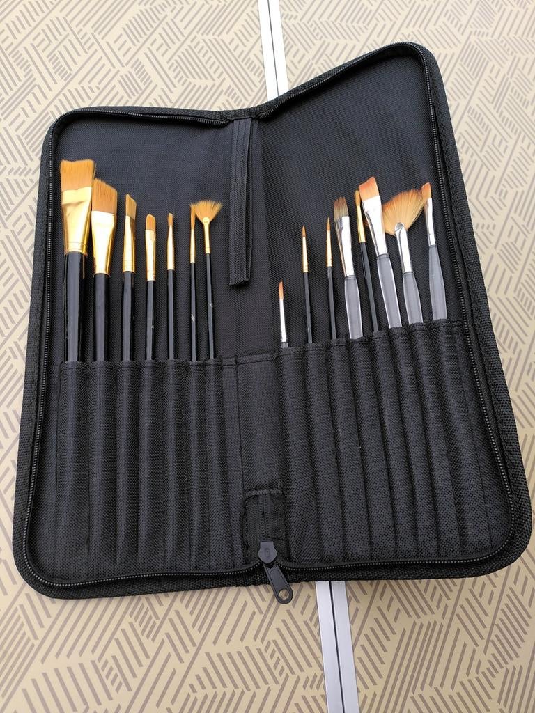 Quinze pinceaux en pochette, Enlèvement, Comme neuf, Pinceau ou Brosse