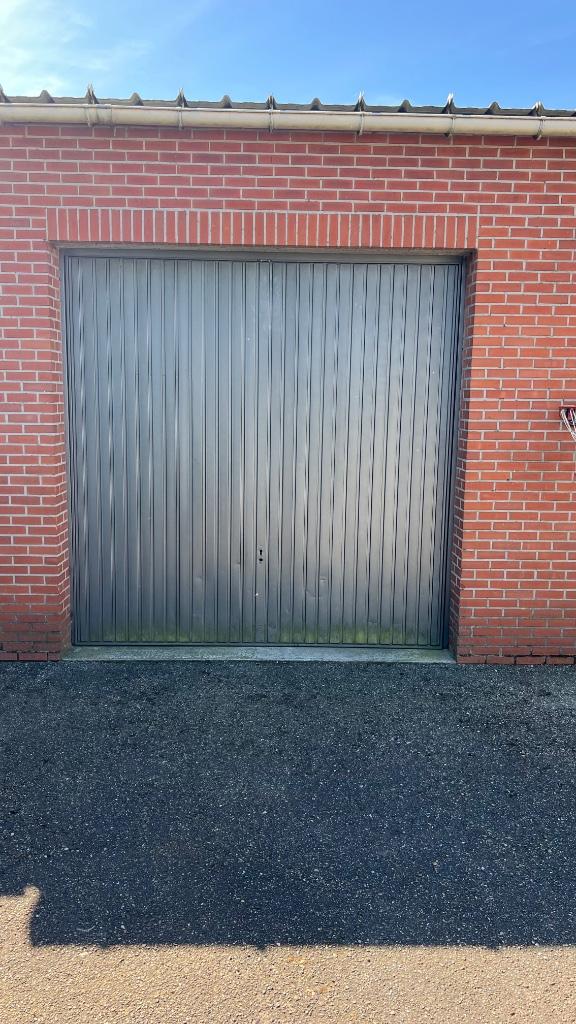 Espace de stockage à louer dans un entrepôt fermé (privé, Immo, Garages & Places de parking, Province de Limbourg