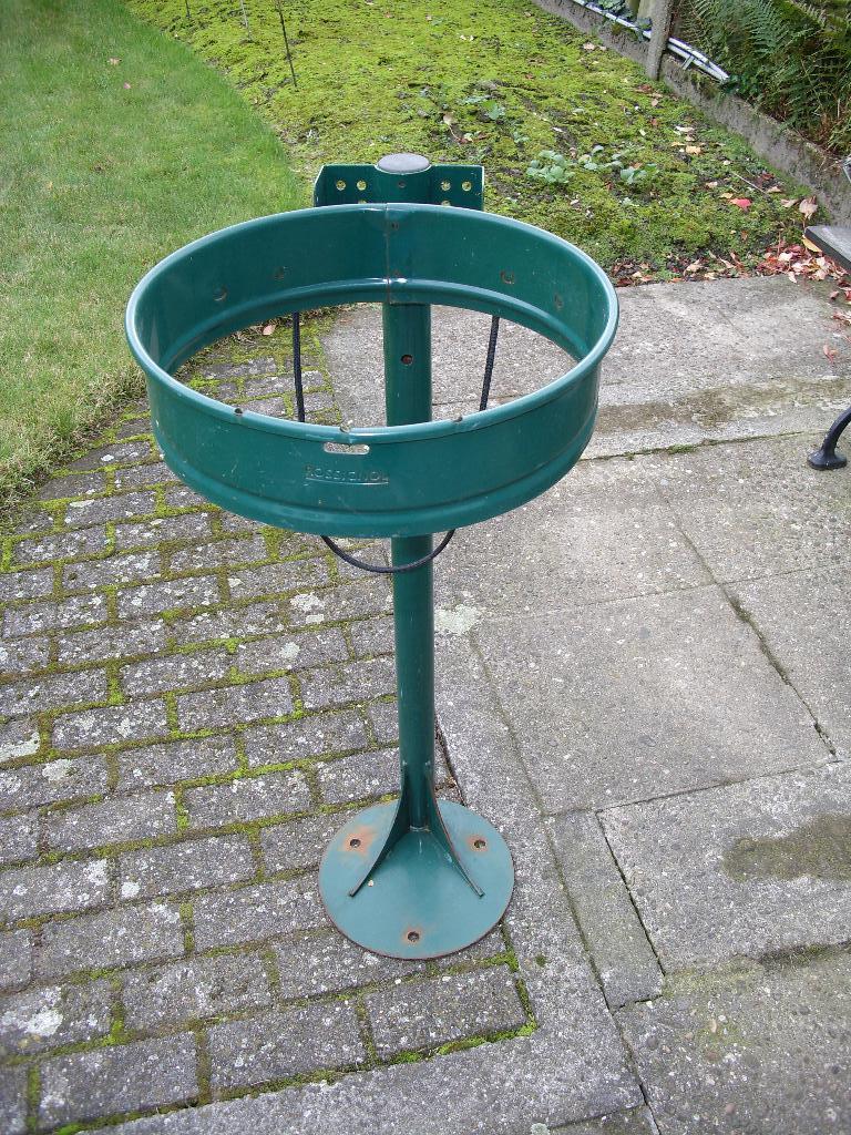 vuilbak staander of houder, Huis en Inrichting, Woonaccessoires | Prullenbakken, Ophalen, Nieuw, Metaal, 75 cm of meer