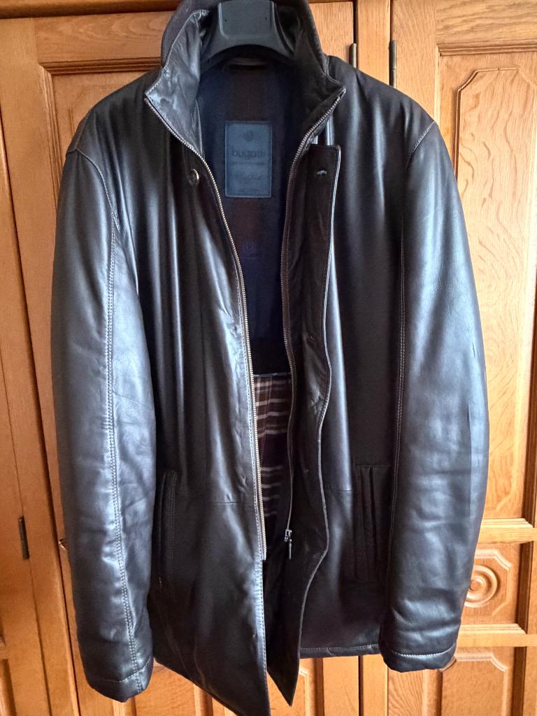 Leren jas bugatti, Enlèvement