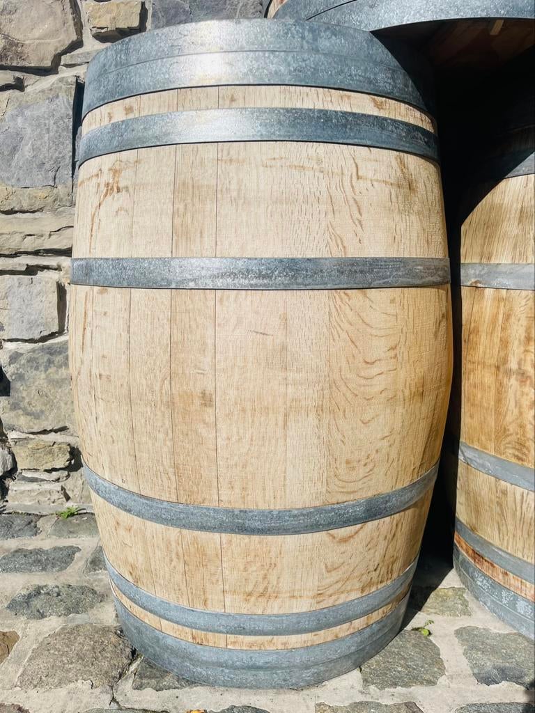 Tonneau de vin en chêne 225l. Parfait etat. LIVRAISON aussi, Enlèvement ou Envoi