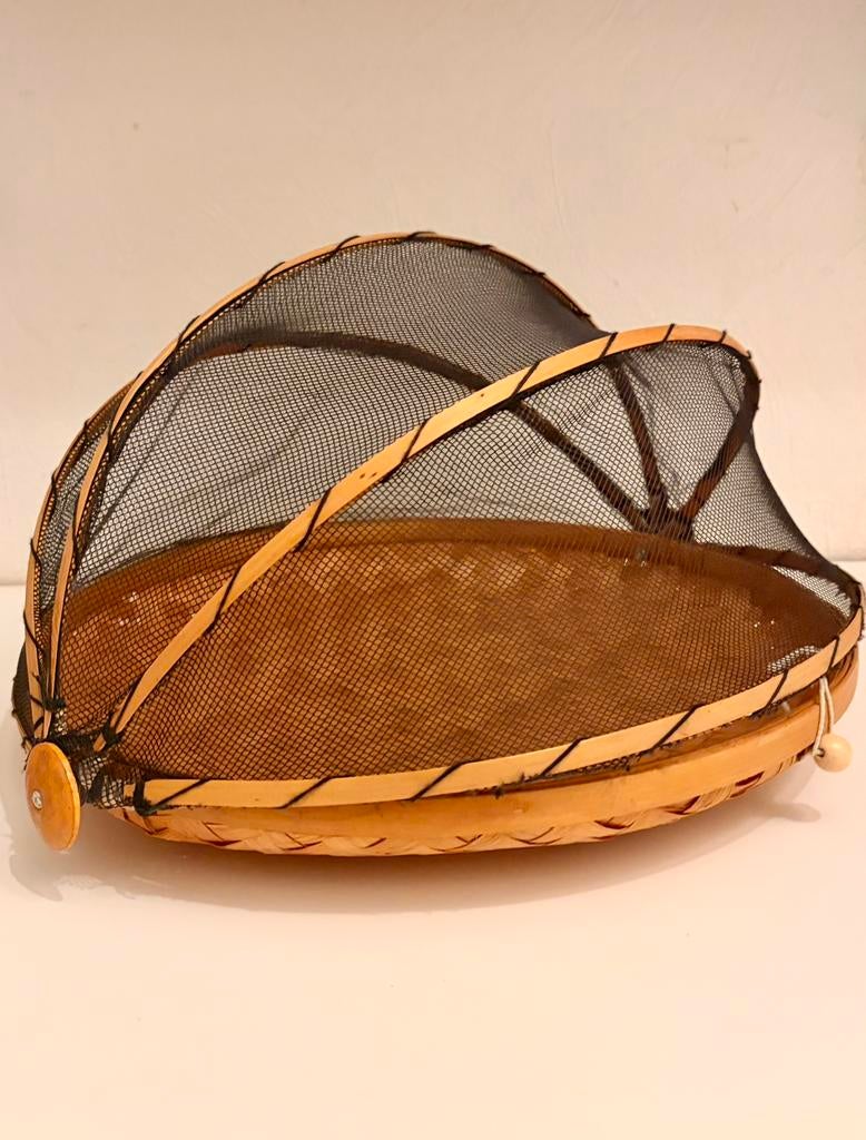 Cloche en osier tressé & moustiquaire esprit vintage, Enlèvement ou Envoi, Utilisé