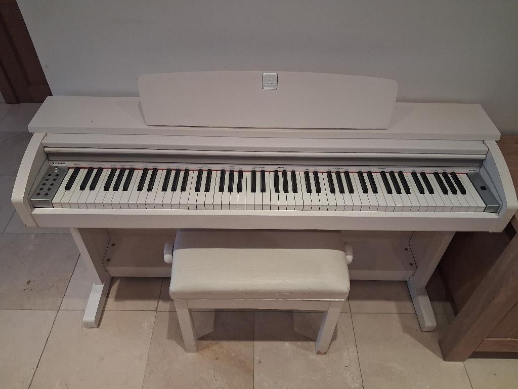 piano + tabouret, Comme neuf, Digital, Enlèvement, Piano