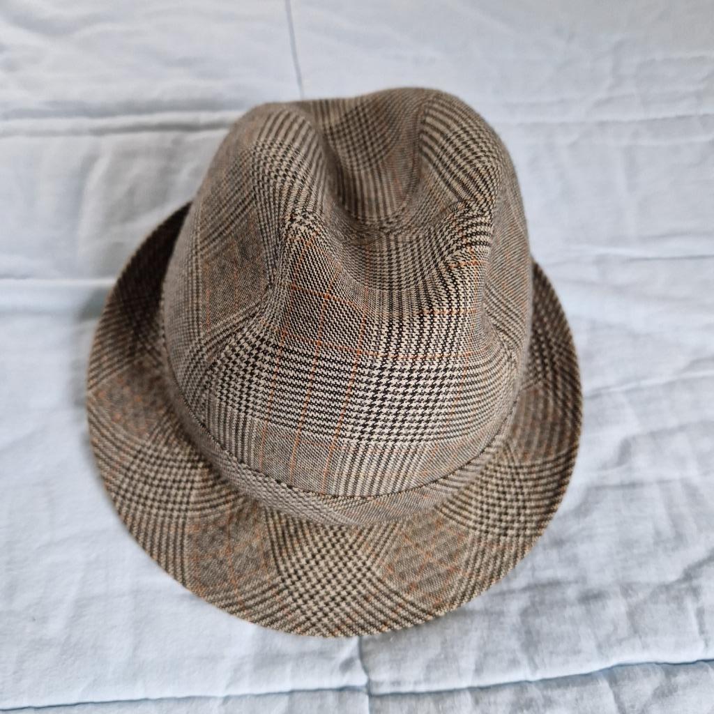 8 mannenhoedjes -  2 petten  - 1 baret  - 1 bolhoed  56 a 57, Kleding | Heren, Hoeden en Petten, Ophalen of Verzenden, Pet